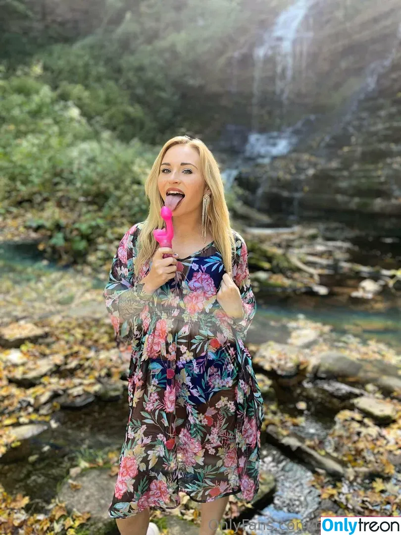 haylieejfree голая photo #0013 (haylieeeefrees)