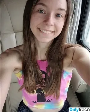 Haze Lynn / FlipMineArseMom / haze_lynn / therealhazelyn nude photo #0572