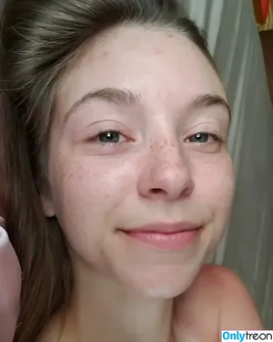 Haze Lynn / FlipMineArseMom / haze_lynn / therealhazelyn nude photo #0577