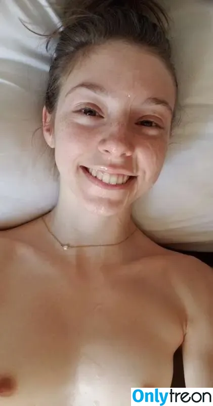Haze Lynn nude photo #0531 (FlipMineArseMom / haze_lynn / therealhazelyn)