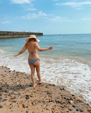 Hazel Hayes / thehazelhayes фото голая #0001