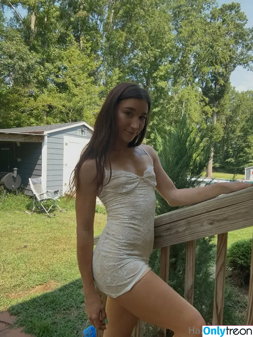 hazelmadisonx nude photo #0014 (hazel.madisonx)