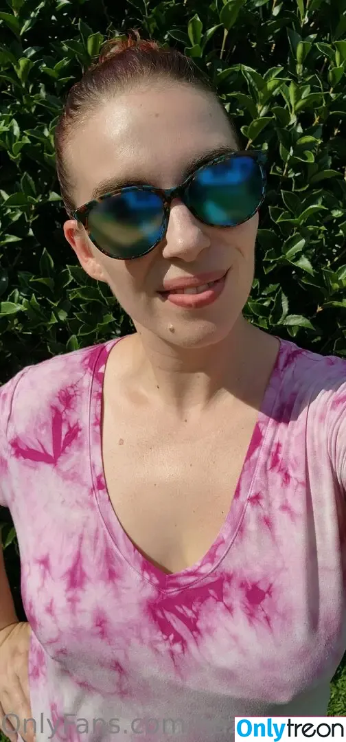 hazy_maeveyl nude photo #0037 (hazy.mae)