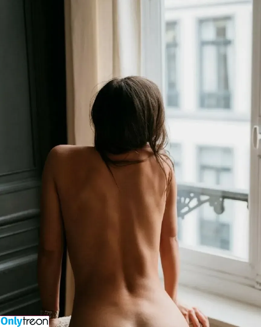 hd.of.feminity nude photo #0154 (La_mode_d_helena / hd.of.femininity / valentinaseduction)