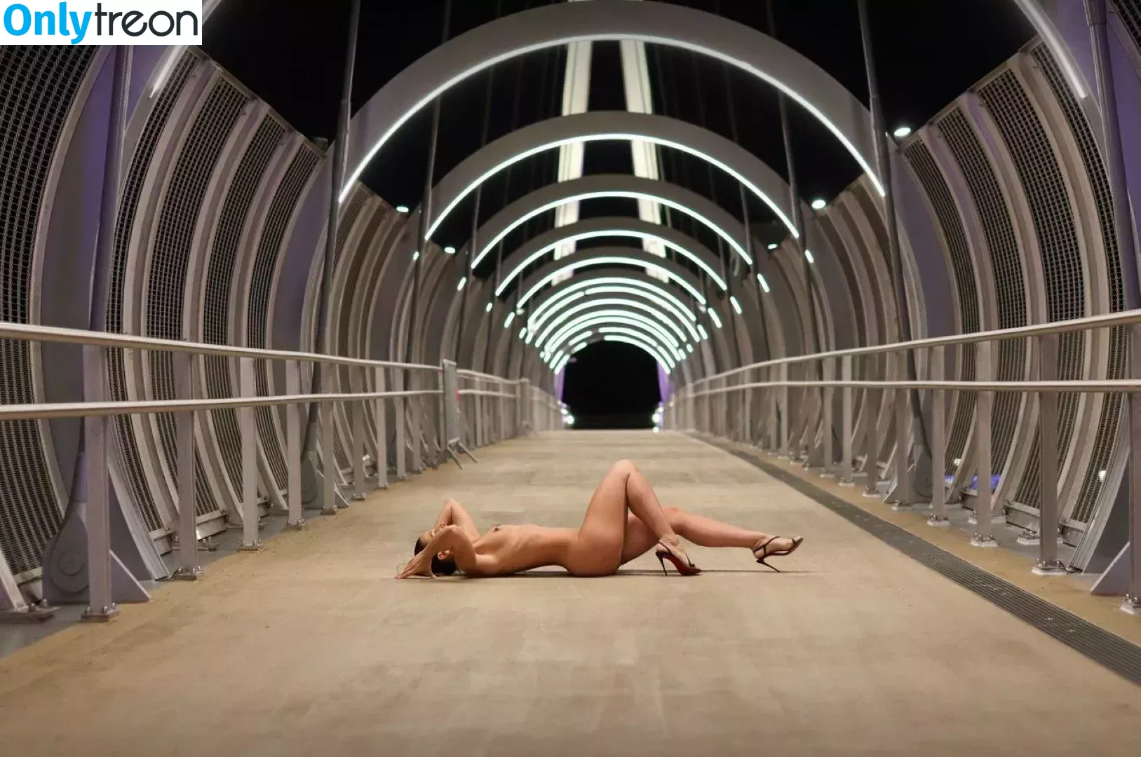 hd.of.feminity nude photo #0281 (La_mode_d_helena / hd.of.femininity / valentinaseduction)