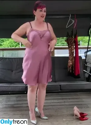 head2heelz / sassystaceyh2h nude photo #0002