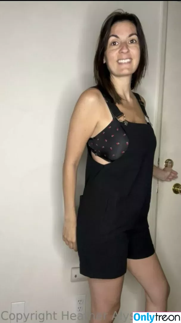 Heather Alyse Becker nude photo #0330 (brielleskye / heatheralyse7 / heatheralysebecker)