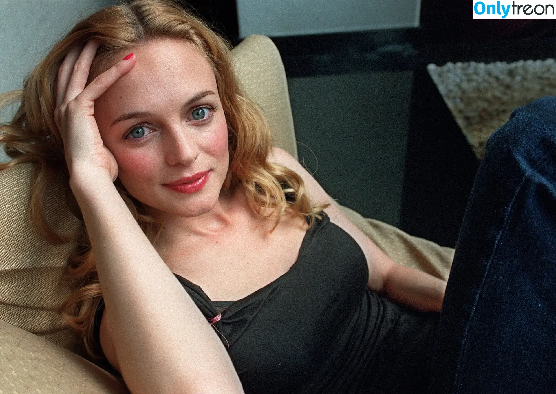 Heather Graham nude photo #0025 (imheathergraham / jessicag8081)