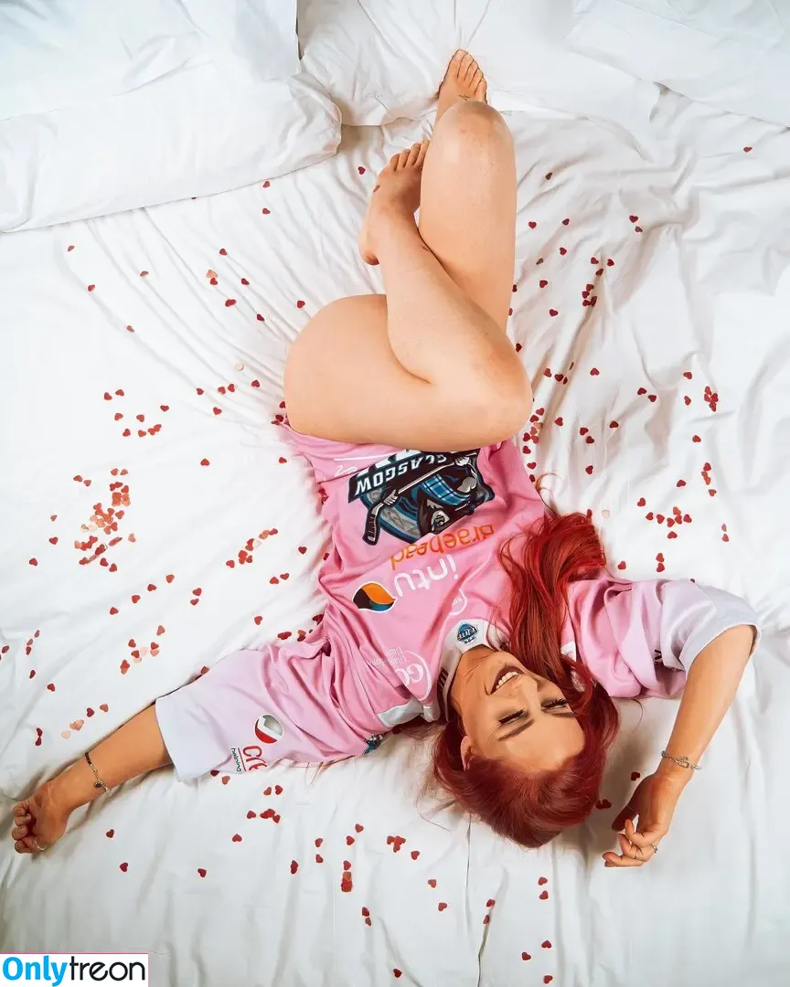 Heathershenanigans nude photo #0024 (heather.hex)