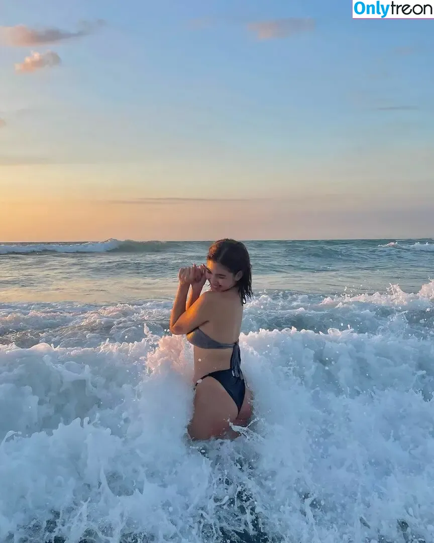 Heaven Peralejo nude photo #0039 (heavenperalejo)