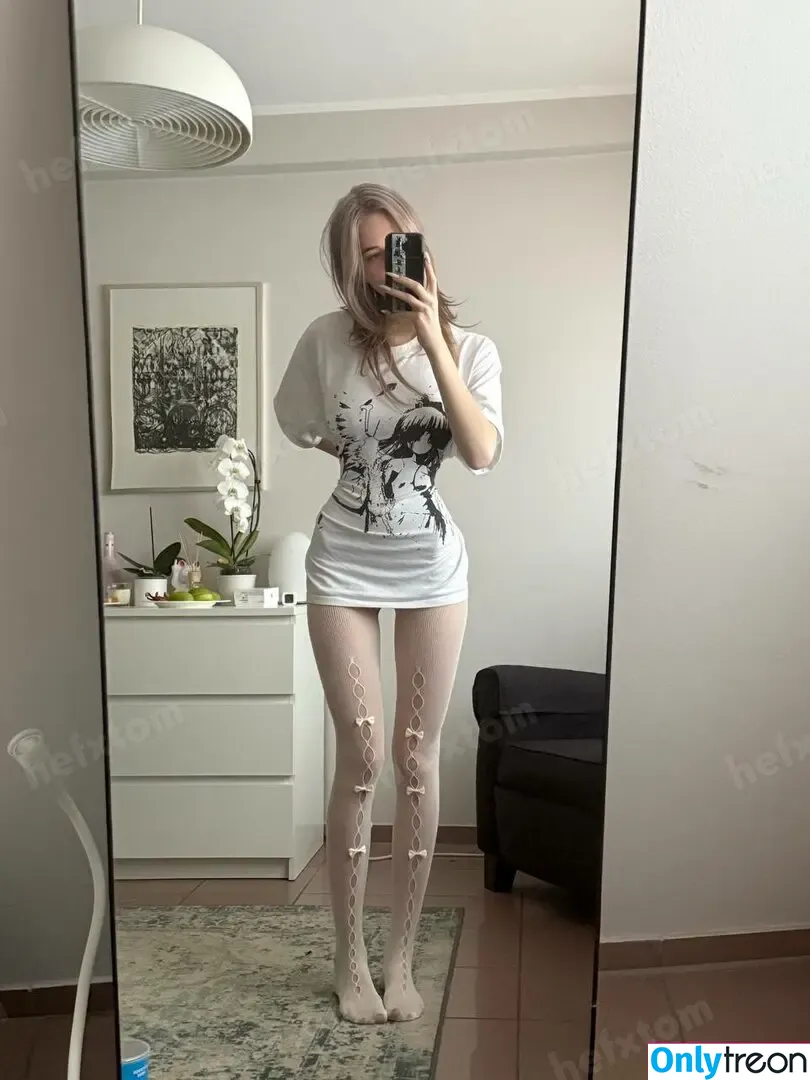 hefxtom nude photo #0150 (hefxtom)