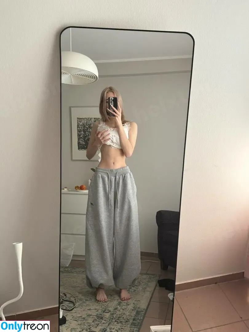 hefxtom nude photo #0156 (hefxtom)