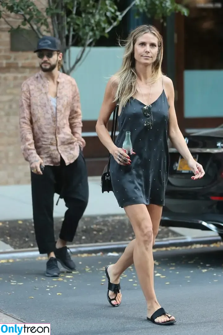 Heidi Klum nude photo #4939 (heidiklum)