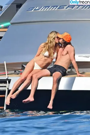 Heidi Klum / heidiklum nude photo #5230