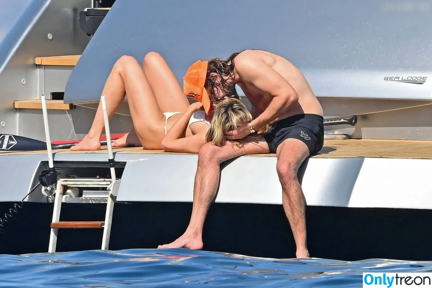 Heidi Klum nude photo #5236 (heidiklum)