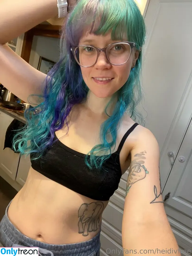 heidivlife nude photo #0103 (heidilife_)