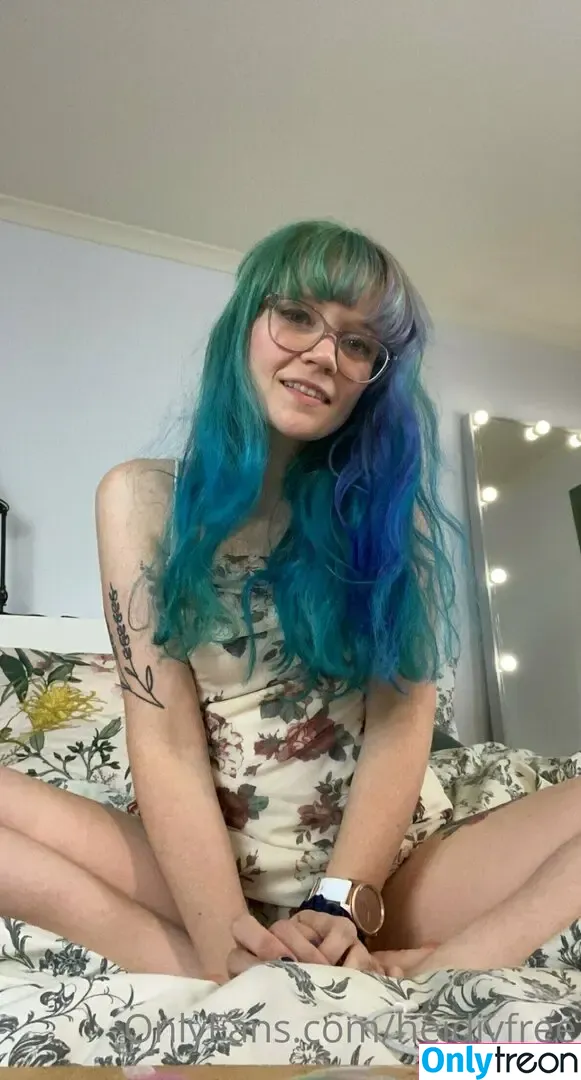 heidivlife nude photo #0107 (heidilife_)