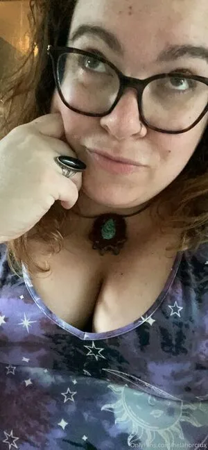 hela.stoned.bbw / helastonedbbw фото голая #0025