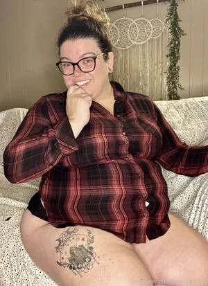 hela.stoned.bbw / helastonedbbw фото голая #0057