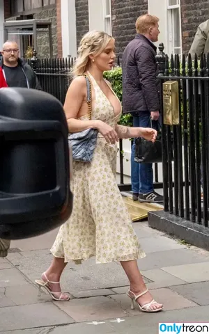 Helen Flanagan / helen_flanagan / hjgflanagan nude photo #1201