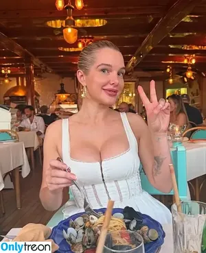 Helen Flanagan / helen_flanagan / hjgflanagan nude photo #1708
