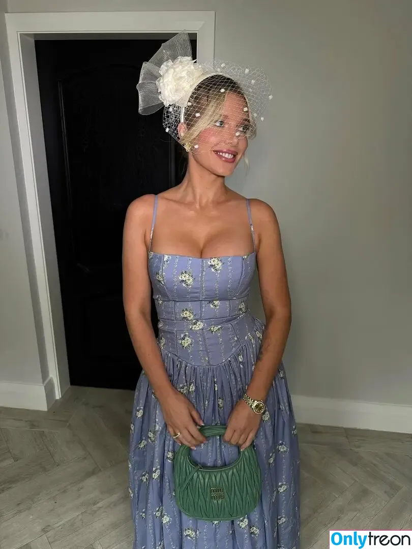 Helen Flanagan голая photo #1712 (helen_flanagan / hjgflanagan)