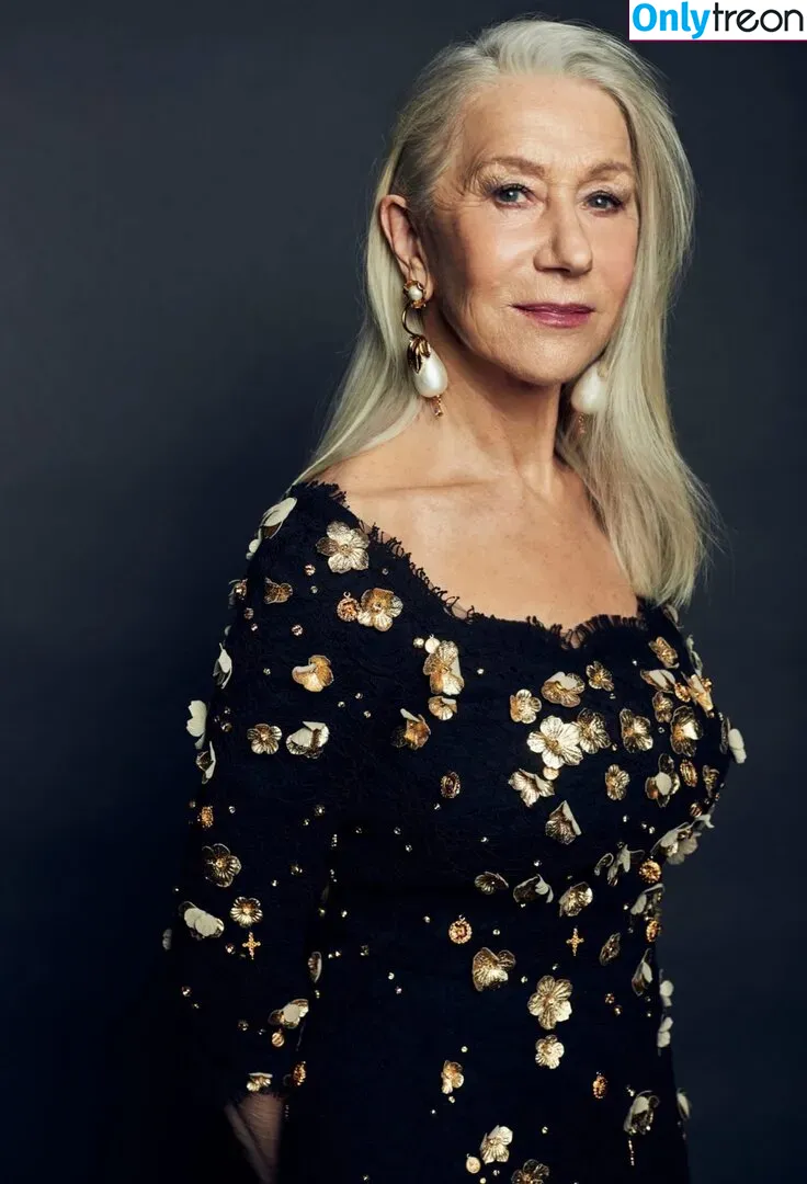 Helen Mirren голая photo #0031 (helenmirren / xxi_feet)