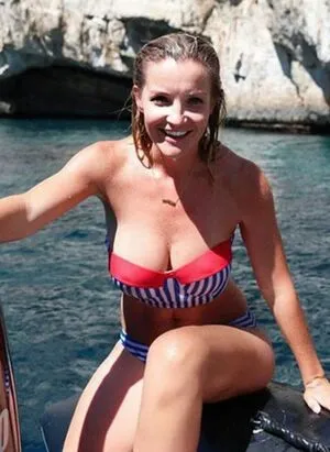 Helen Skelton / helenskelton nude photo #0097