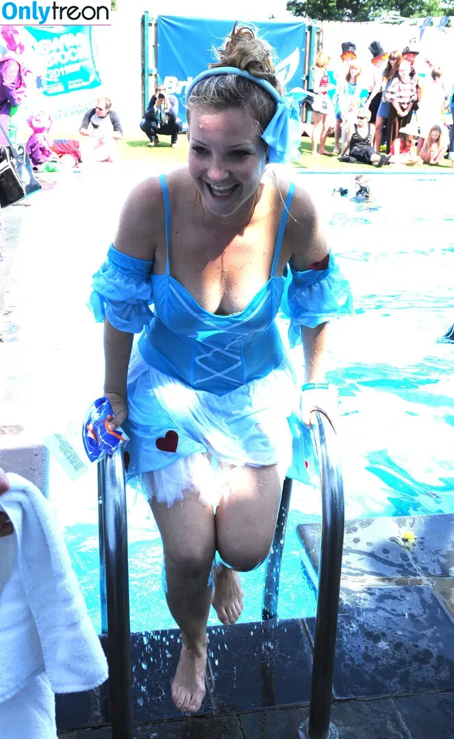 Helen Skelton голая photo #0023 (helenskelton)