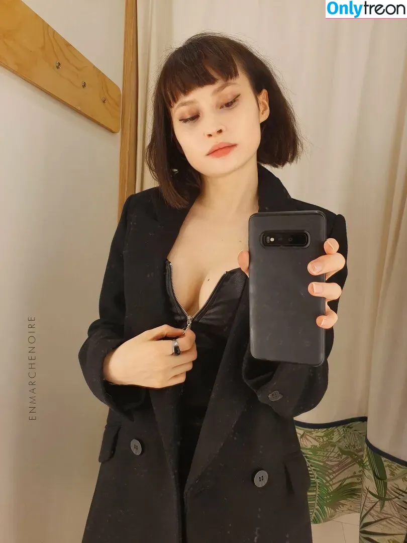 helene-enmarchenoire голая photo #0163 (enmarchenoire)