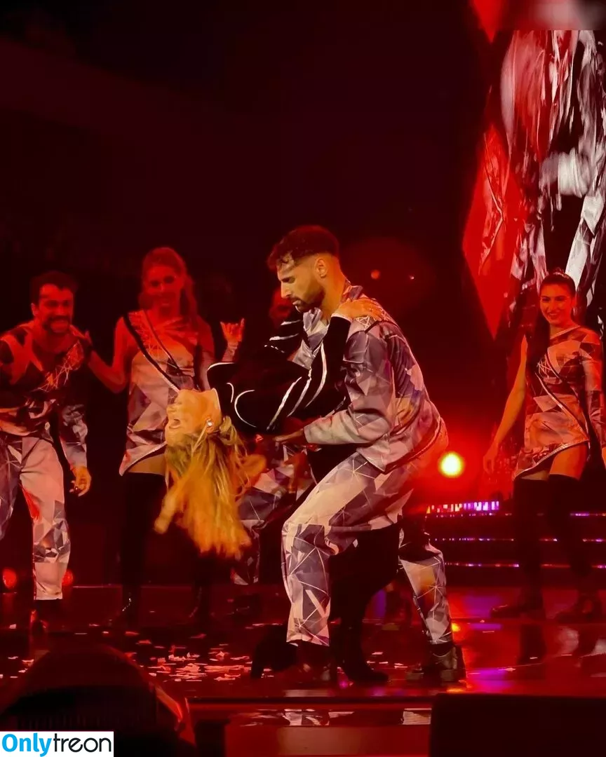 Helene Fischer голая photo #0400 (helenefischer)