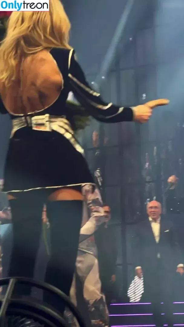 Helene Fischer голая photo #0408 (helenefischer)