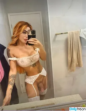 helladomina / norde_ / usefanreviews nude photo #0851