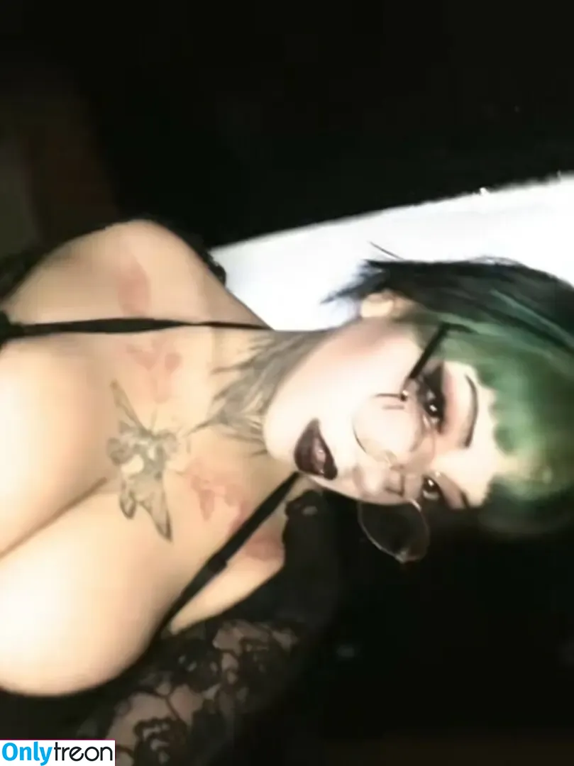 Help Mankku_uwu nude photo #0002 (mankku_uwu)