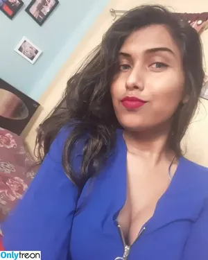 Hemoshree Bhadra / selena.bb22 / selenabb22 фото голая #0022