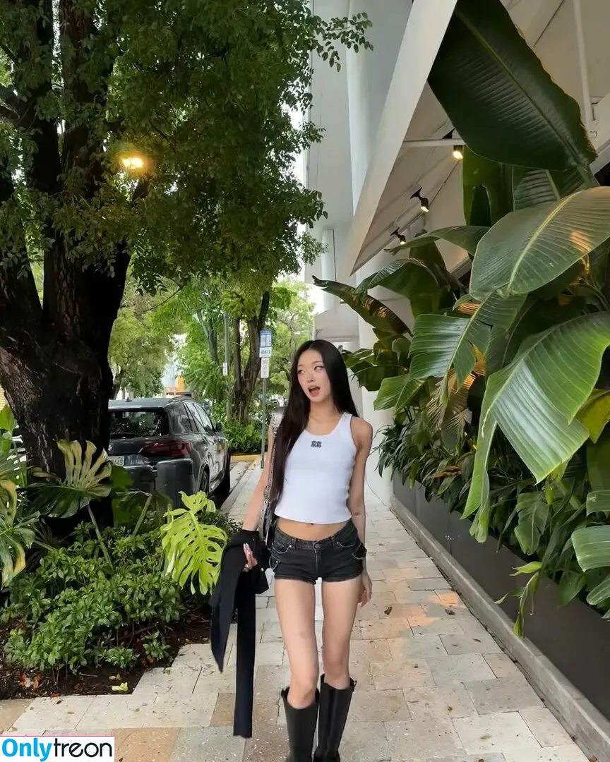 Hena Yang nude photo #0109 (hena.yng)