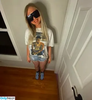 henleyyyy / henleyapps_ / heynellyy nude photo #0070