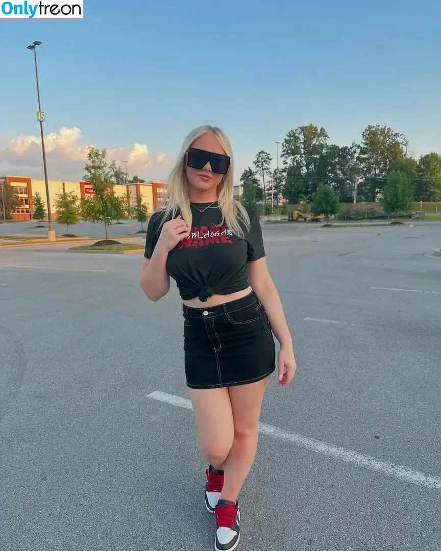 henleyyyy nude photo #0017 (henleyapps_ / heynellyy)