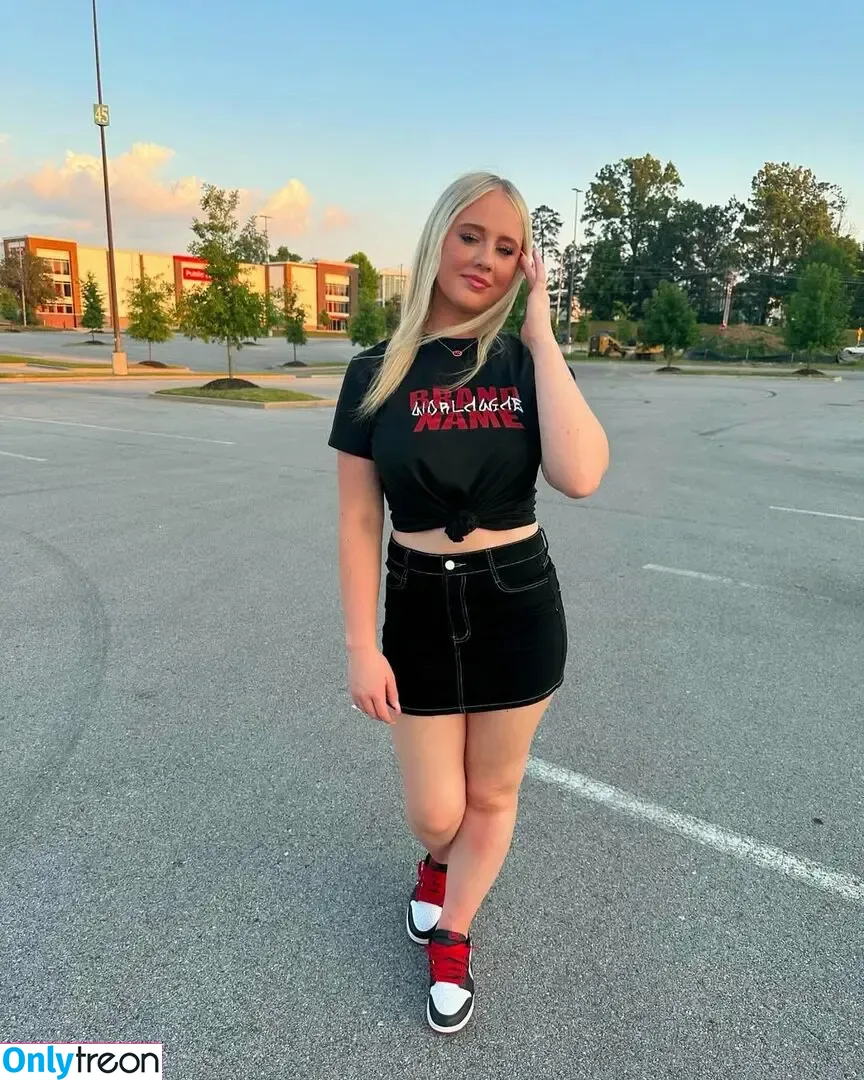 henleyyyy nude photo #0023 (henleyapps_ / heynellyy)