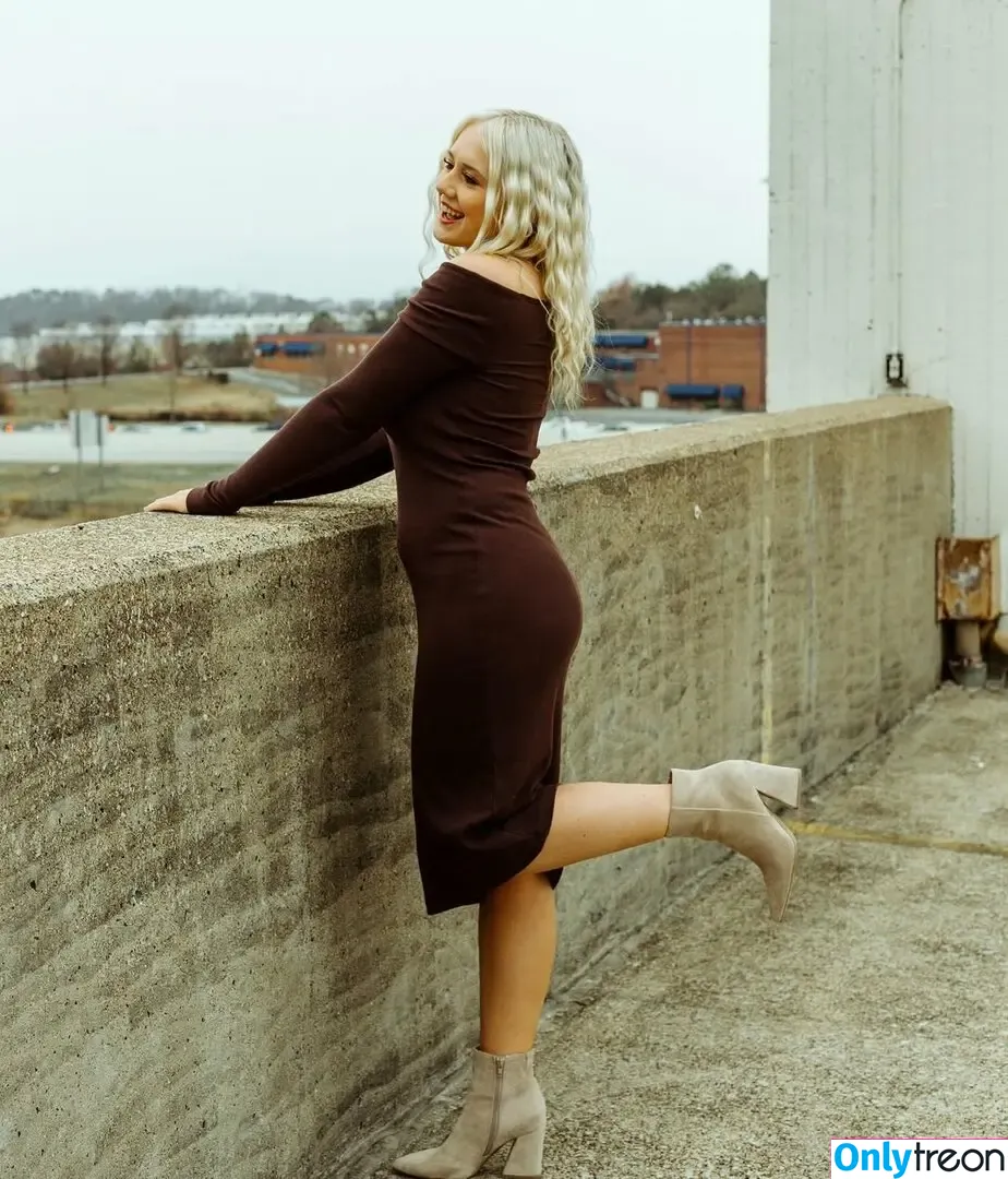 henleyyyy nude photo #0030 (henleyapps_ / heynellyy)