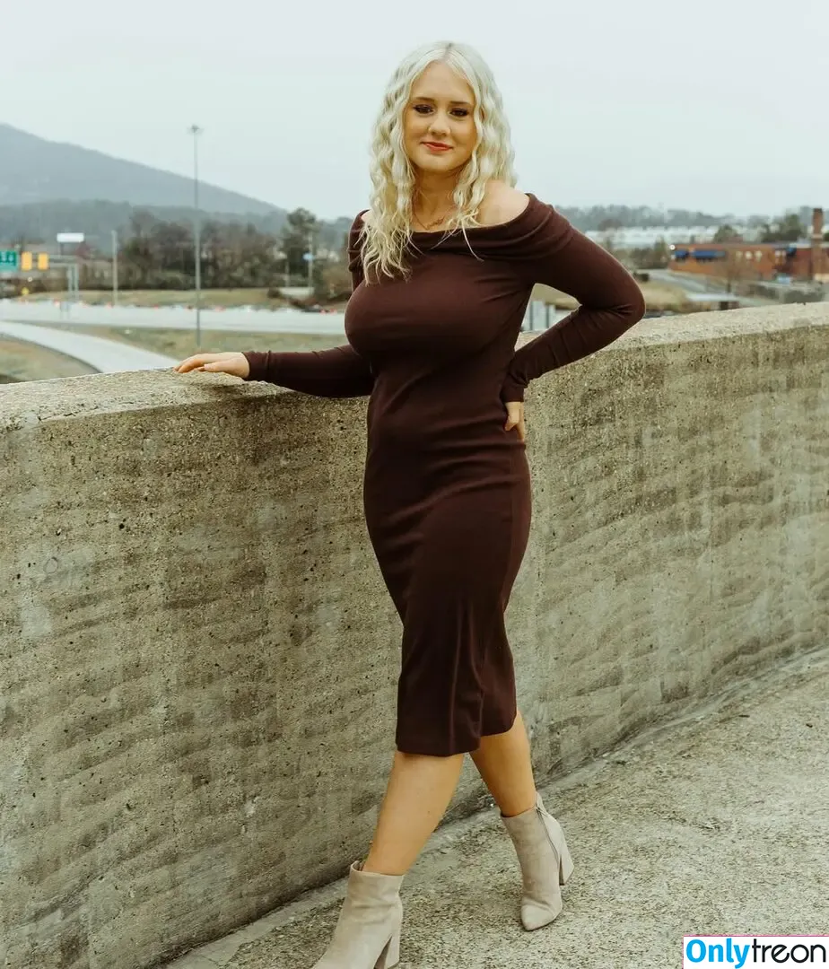 henleyyyy nude photo #0032 (henleyapps_ / heynellyy)