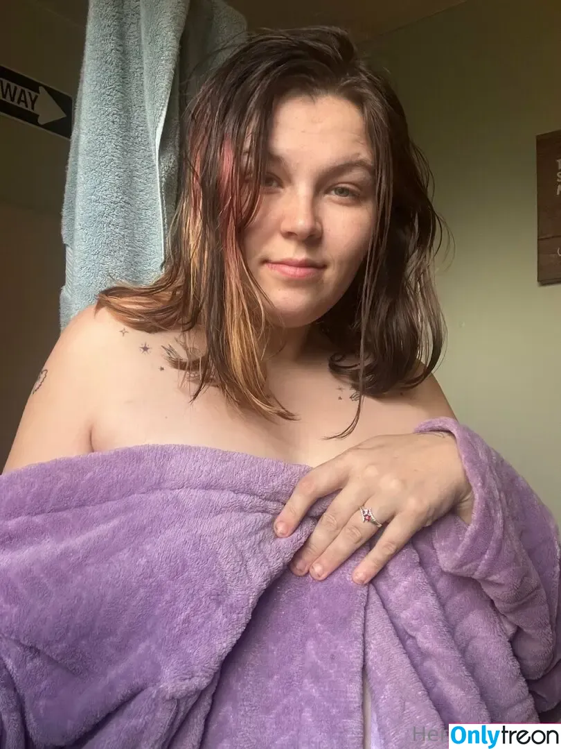 hereliesviolet nude photo #0127 (hereliesviolet)