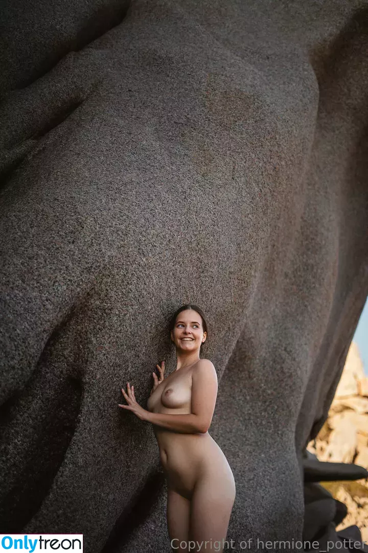 hermione_potter nude photo #0459 (hermione_potter427)