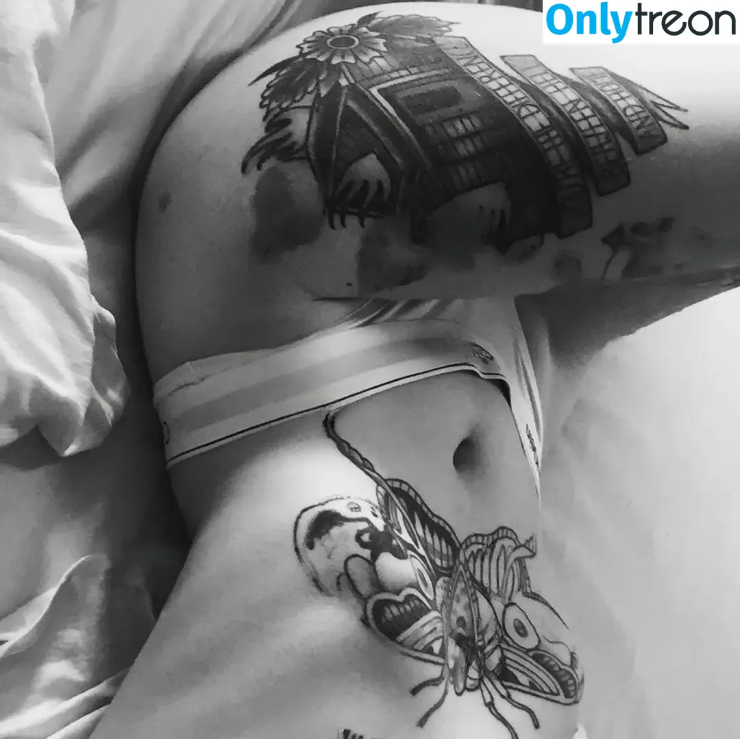 hernamewasloneliness nude photo #0056 (pineapplereap3r)