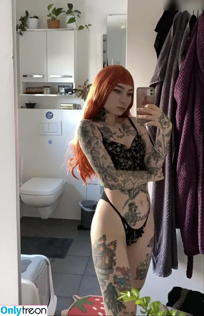 hernamewasloneliness nude photo #0105 (pineapplereap3r)