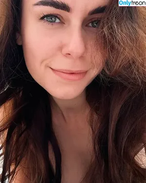 HeyHelen ASMR / heyhelen_asmr nude photo #0024