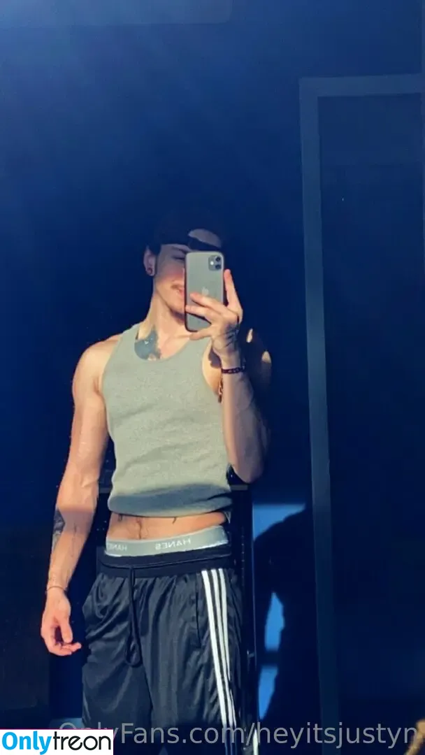 heyitsjustyn nude photo #0020 (heyitsjustyn)