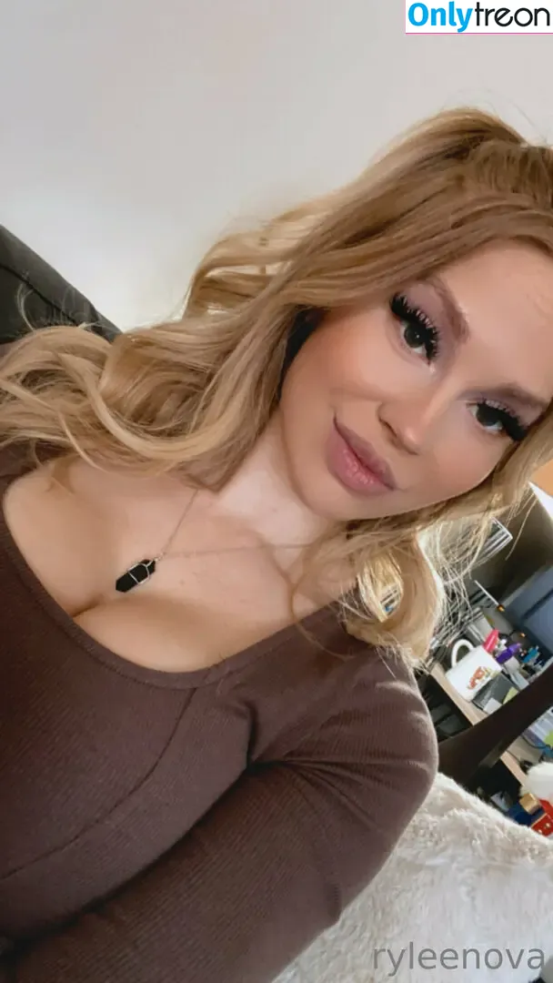 heyitsrylee nude photo #0044 (heyitzrylee)