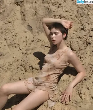 heykrls / heykris nude photo #0021