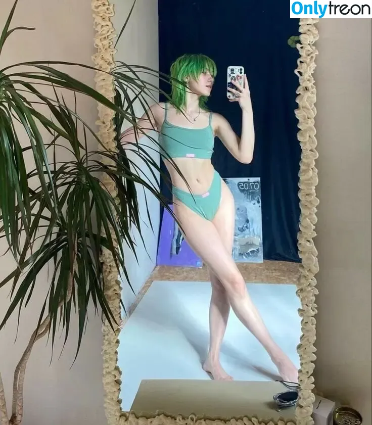 heykrls nude photo #0020 (heykris)